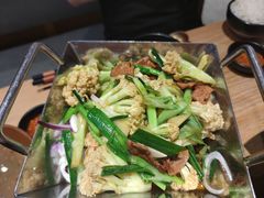 -川堂风·跷脚牛肉·乐山爆炒(宝山日月光店)