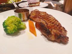 -食间牛排(重庆路万达店)