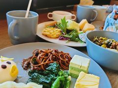 -上海虹桥中心爱琴海亚朵S酒店