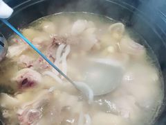 -东椰·海南椰子鸡火锅(朝阳门店)