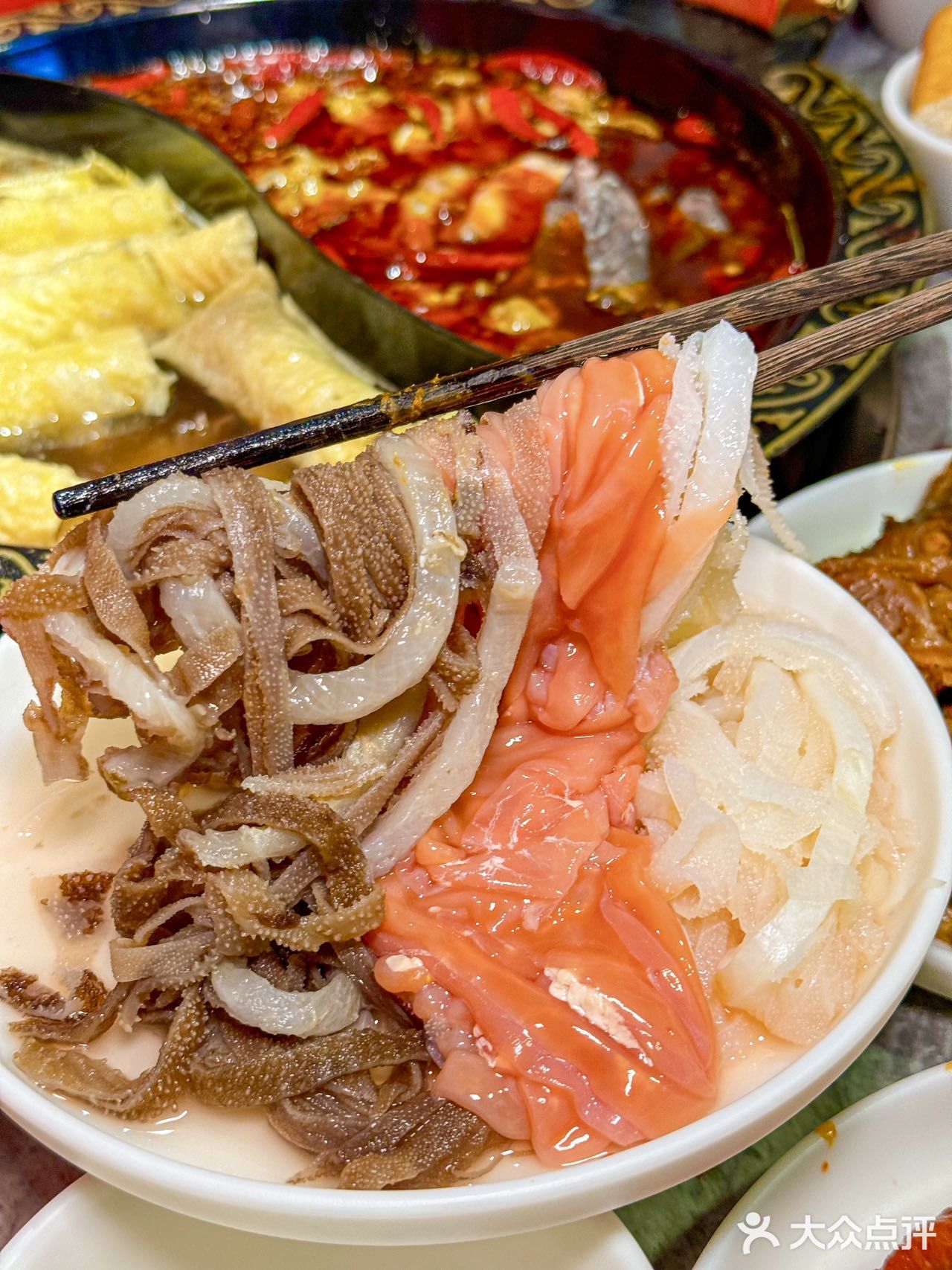 天冷来吃重庆自助火锅，少少价格大大满足！