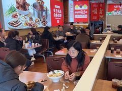 -顺溜·手工刀削面·黑金店(铜锣湾店)