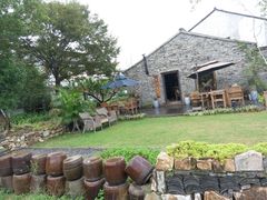 -田园东方蜜桃村的田野营地