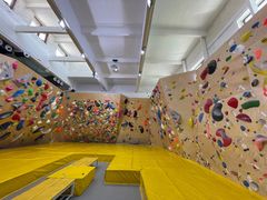 -问山MountQuest攀岩馆