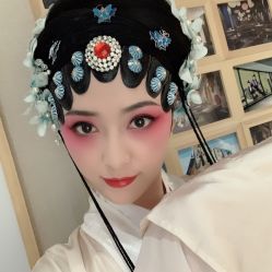 -盘子女人坊古装写真摄影(厦门总店)