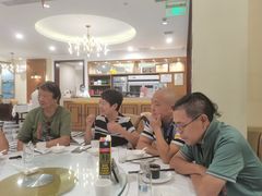 -老人和饭店(淮海中路店)