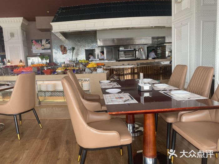 荣誉国际酒店-云顶旋转餐厅图片