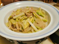 -弄堂里(滨江龙湖天街店)