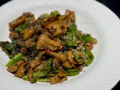 坛子菜肥肠-夜宴江景餐厅