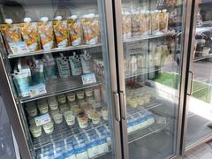 面包甜点陈列柜-白色日记·手作酸奶(麦凯乐店)