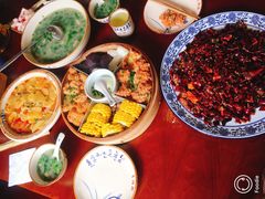 -黄桷树曹家私房菜(江与城店)