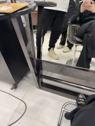-TONI&GUY