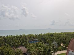 -三亚湾海居雅高铂尔曼度假酒店