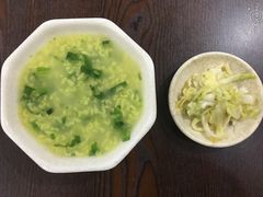 -舒小笼松针小笼包