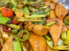 -大肚水饺锅贴·家常融合菜(新港店)