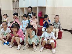 -童学馆·诗书礼乐少儿国学(光谷天地店)