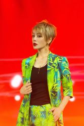 -变画·发型STUDIO