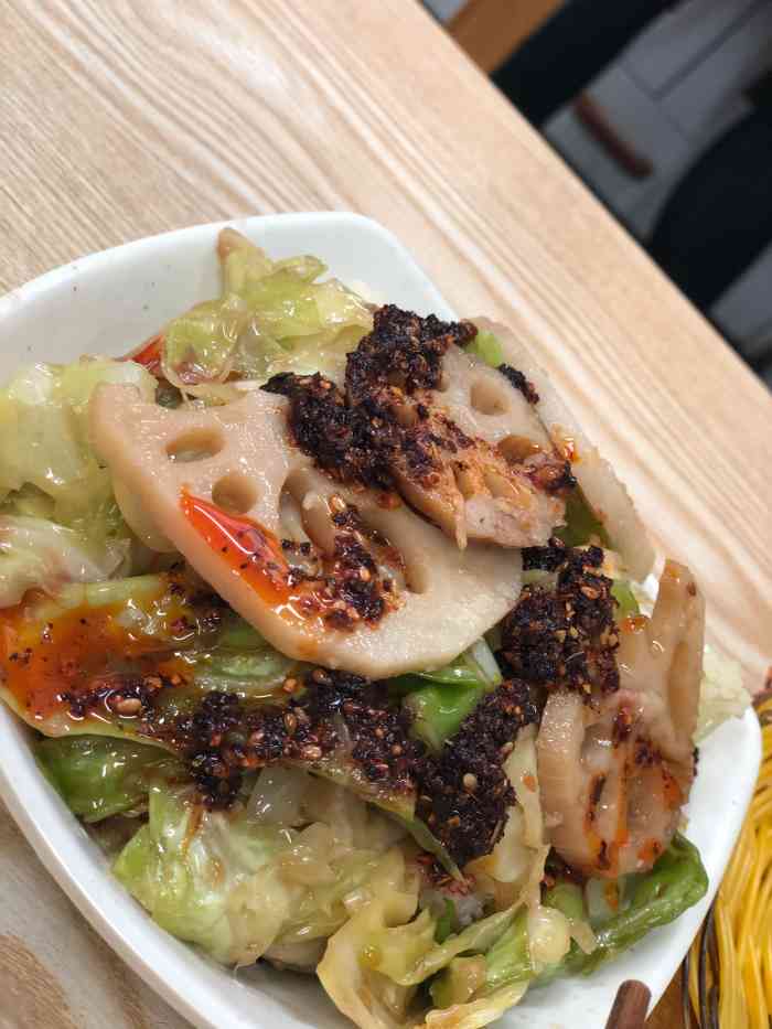 鼎香坊肉夹馍-"鼎香坊肉夹馍位于新园b区壹号楼底层西起第.