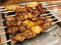 烤羊肉串-清真吴记门钉肉饼·喜多利