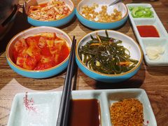 -明洞阿姨·韩式酱蟹烤肉·创意料理(三元桥店)