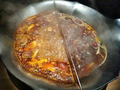 -湊湊火锅·茶憩(杭州湖滨银泰in77店)