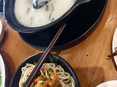-莲餐厅·湖北菜·潜江小龙虾店(愚园路店)