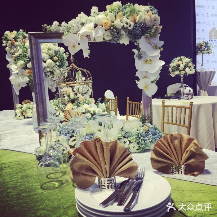 东浩兰生上海世博展览馆图片