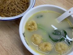 干拌面+三鲜鱼汤-陈永春干拌鱼汤·馄饨·小笼(富川瑞园店)