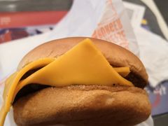 双层芝士汉堡-麦当劳(金平路站店)