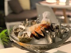 -Oasis Bar & Grill