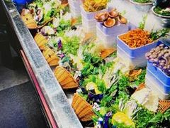 自助取餐区-野山舂·贵州现舂酸汤牛肉(民生路店)