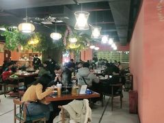大堂-渔香岛美蛙鱼头火锅(威清路店)