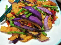 -钟掌勺忘不了地道湘菜(新天地假日广场店)