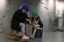 -变画·发型STUDIO