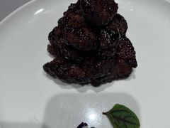 沪市牛肉粒-屋里厢上海菜馆