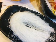 -鲜入围煮花胶鸡海鲜火锅