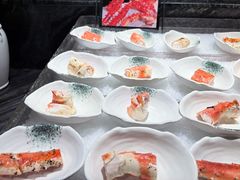 -雍容荟帝王蟹活龙虾展台自助(IFS黑金店)