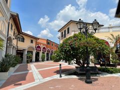 -佛罗伦萨小镇广佛名品奥特莱斯(疏港路店)