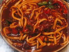 -吐尔逊拌面美食