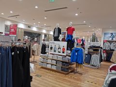 -优衣库(郑州丹尼斯大卫城店)