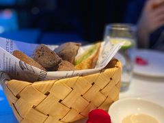 餐前面包配水果黄油-Wei菋·Le Bistrot