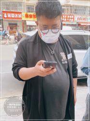 -一東造型烫发染发