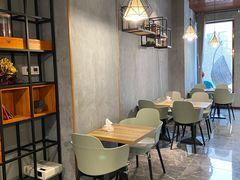 -杨小贤(东融国际影城店)