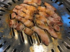 五花肉-韩聚屋韩国烤肉餐厅(新北万达店)