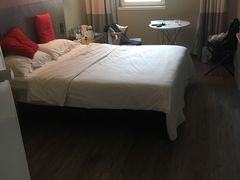 -宜必思酒店(苏州金鸡湖国际博览中心店)