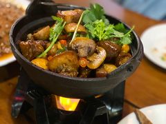 鸽蛋猪尾煲-瑶家小灶