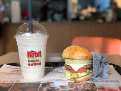 -The Habit Burger Grill 哈比特汉堡(复兴soho店)
