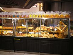面包甜点陈列柜-山崎面包(百联世纪店)