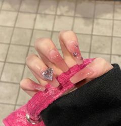 -悦指间美甲美睫