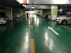 -四川北路公园-地下停车场